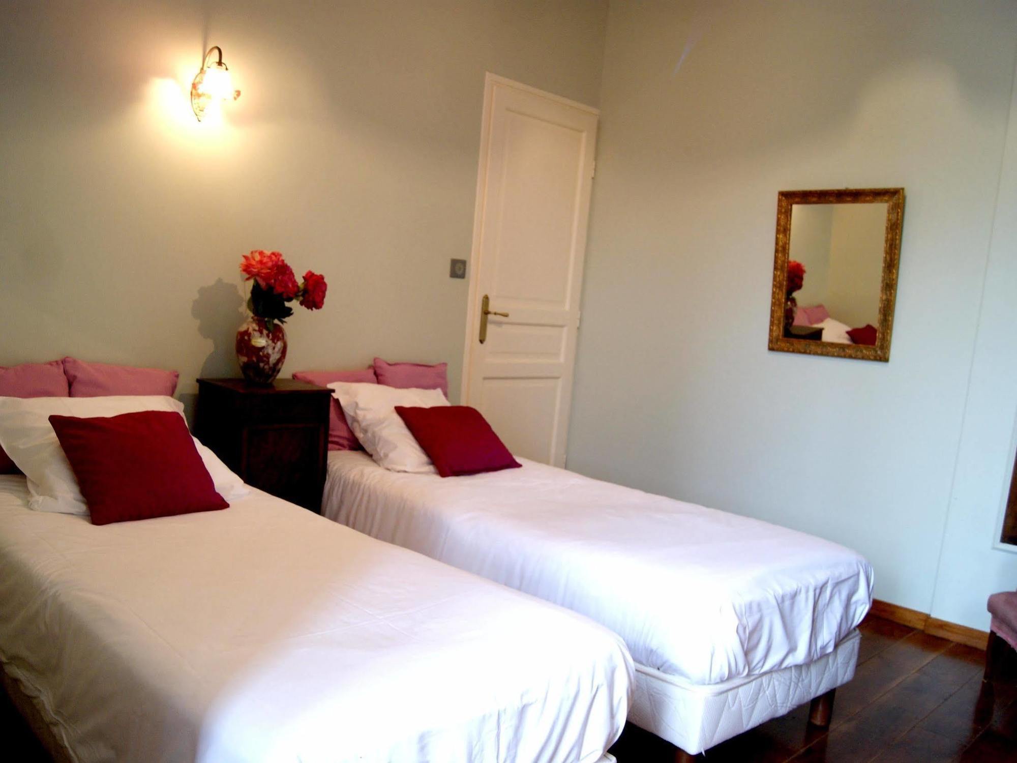 Logis Hotel - Restaurant La Marbrerie Caunes-Minervois Eksteriør billede