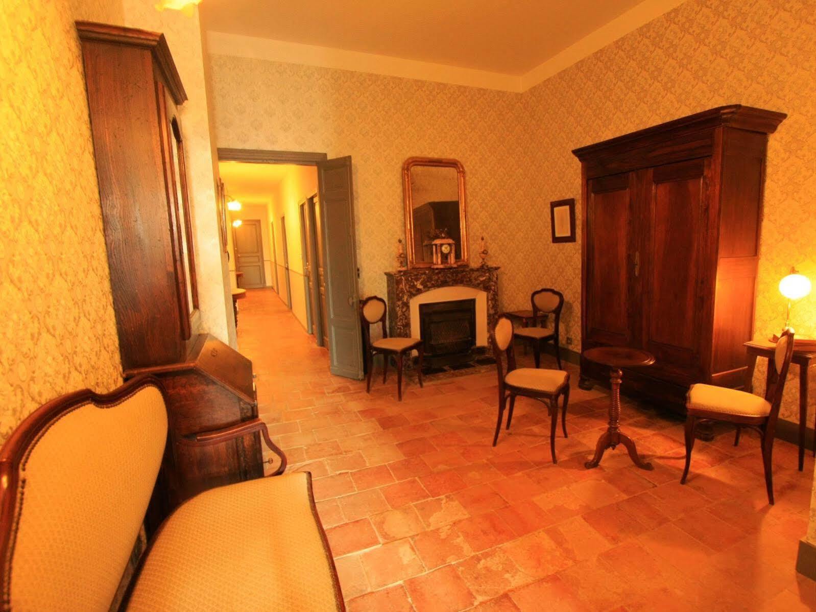 Logis Hotel - Restaurant La Marbrerie Caunes-Minervois Eksteriør billede
